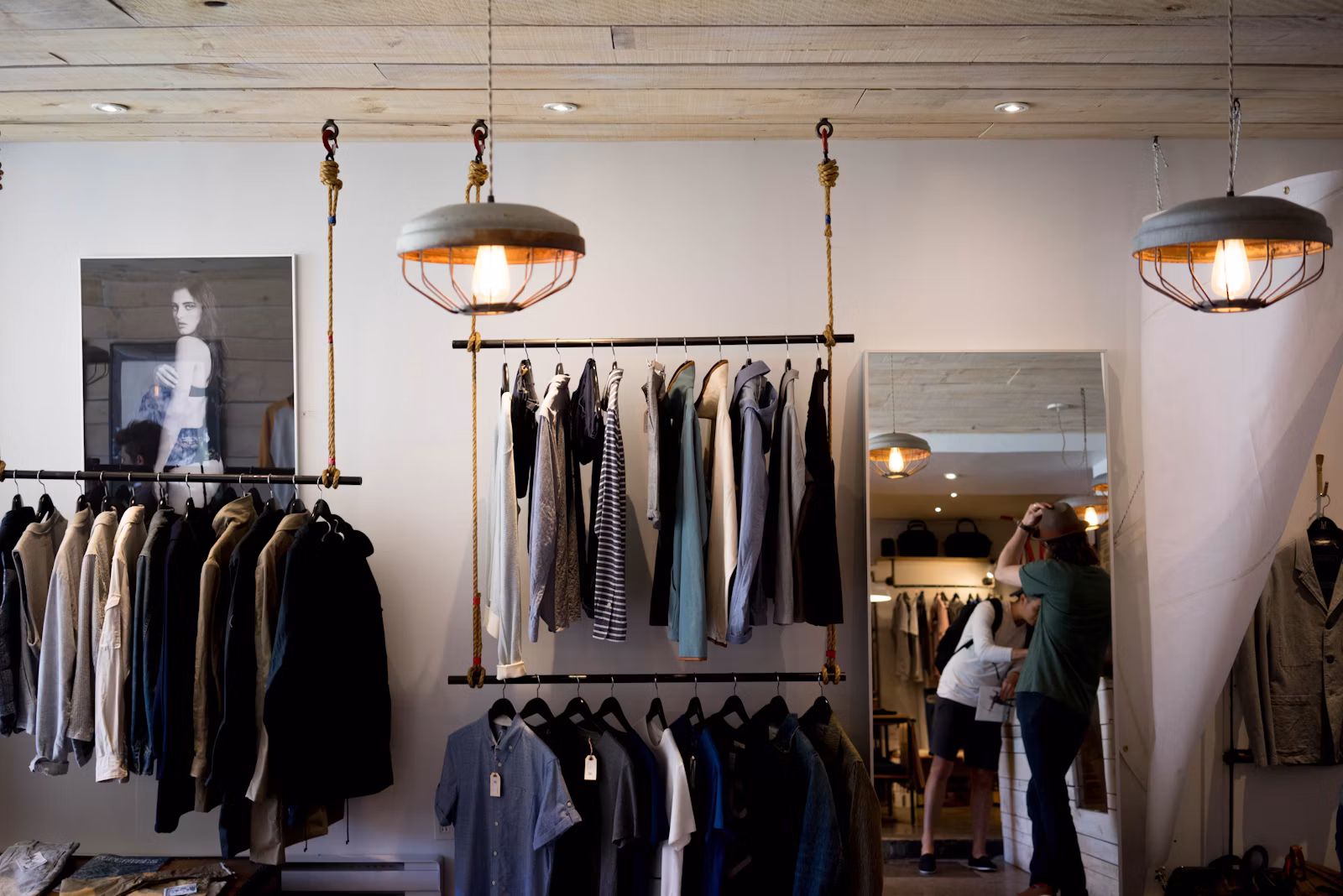 Canais e horário de atendimento da Surf Moda